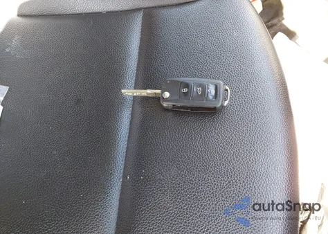 2014 Volkswagen Jetta Gli Autobahn z USA, uszkodzony, nr VIN 3VW4T7AJ0EM381164